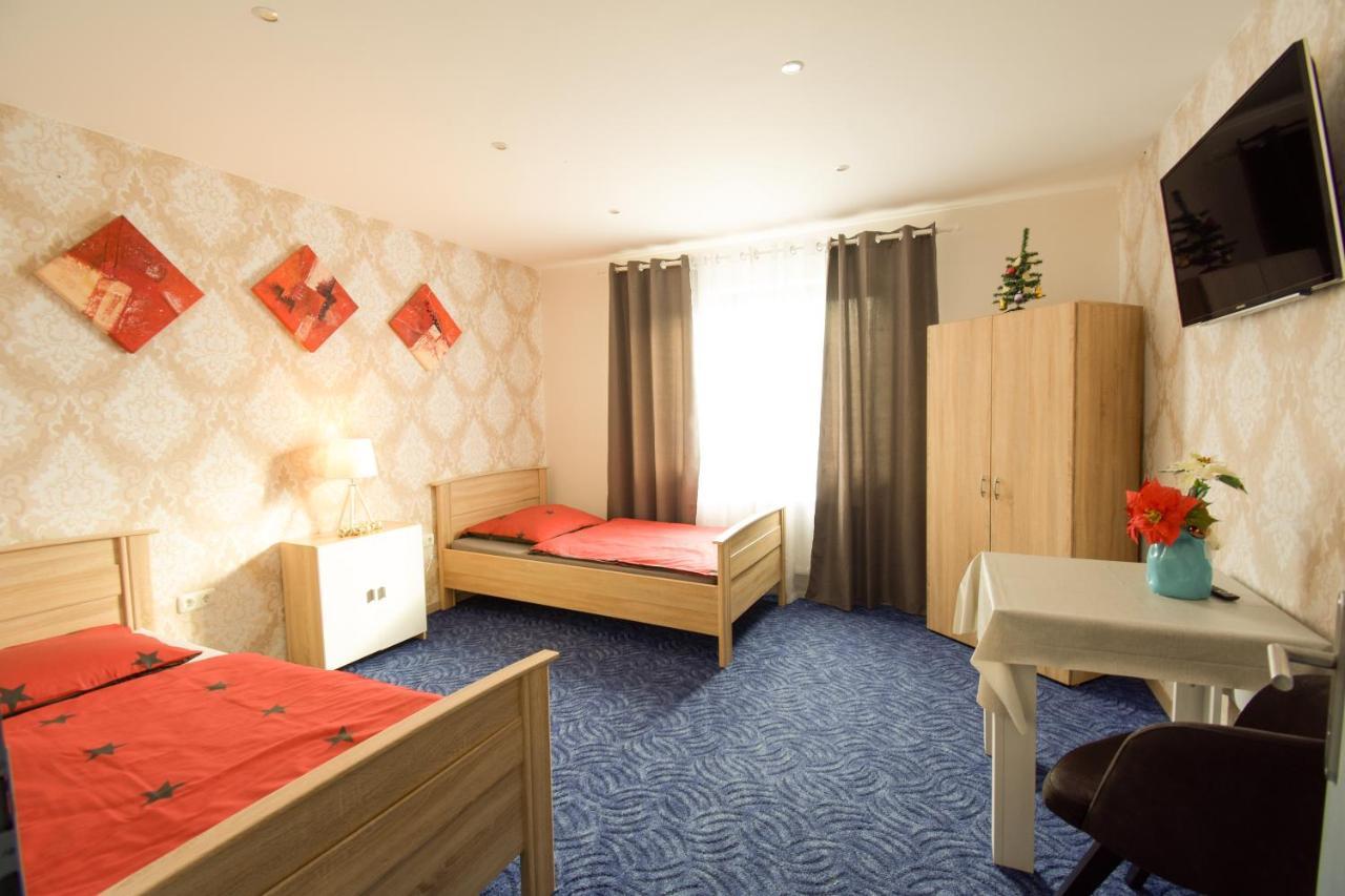 Mainzimmer - Business Apartments Hasloch  Exterior photo